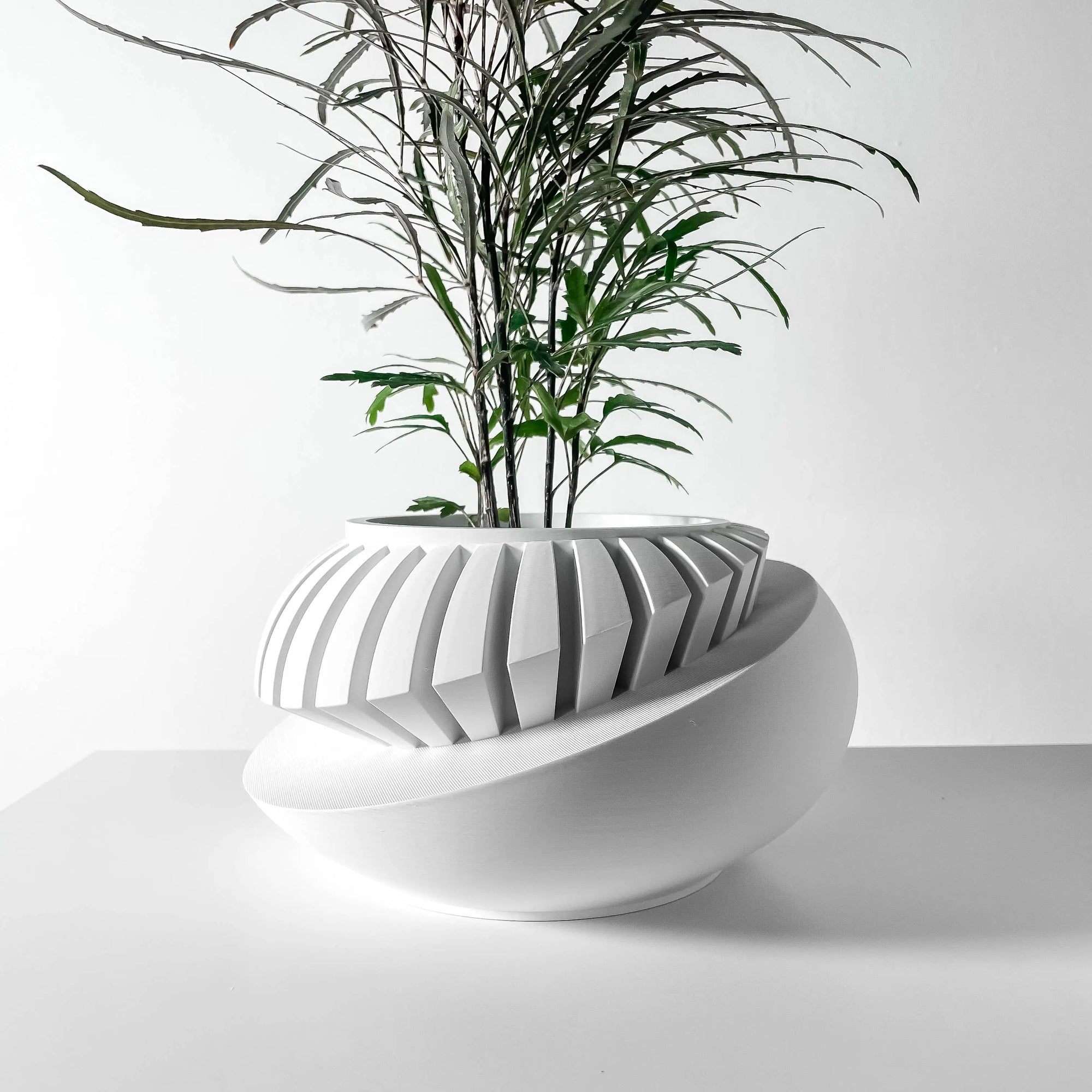 Luxar Planter Pot: Sleek 3D Printed Modern Design for Stylish Indoor Gardening