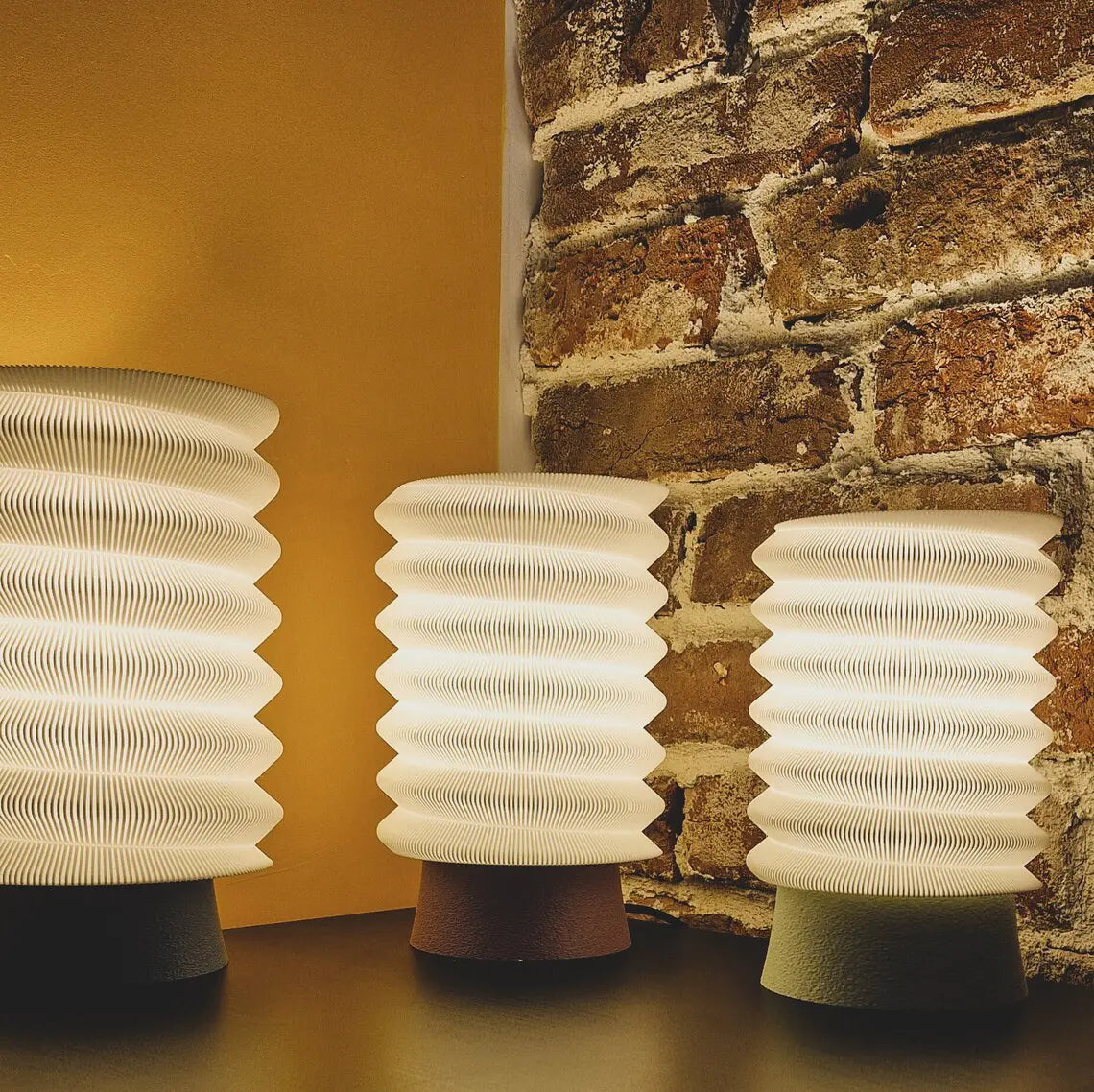 Spiral Minimalist Table Lamp - Desk/Bedside Modern Lamp