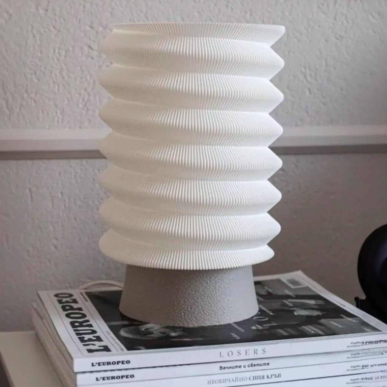 Spiral Minimalist Table Lamp - Desk/Bedside Modern Lamp