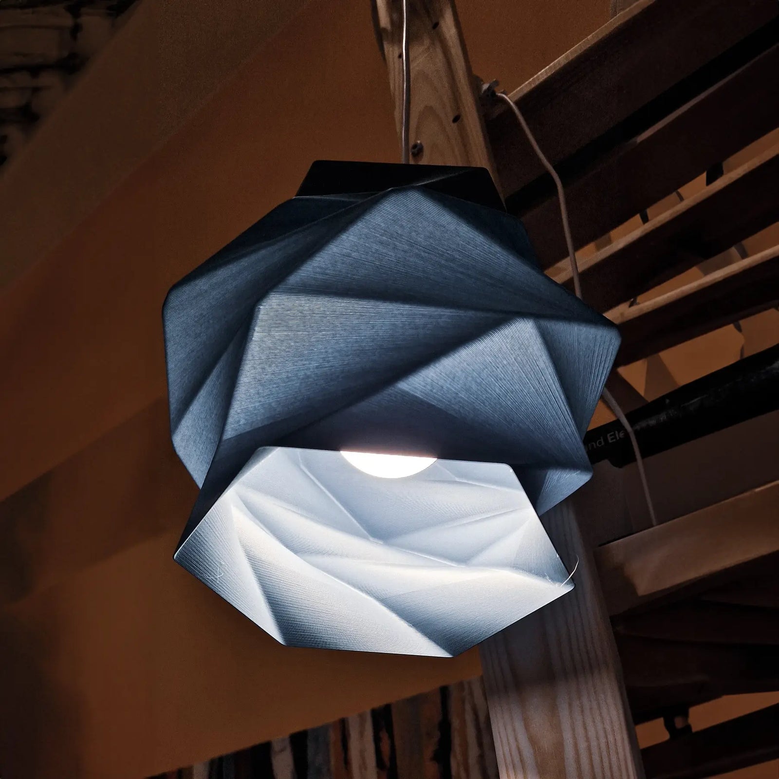 The Flowing Lampshade