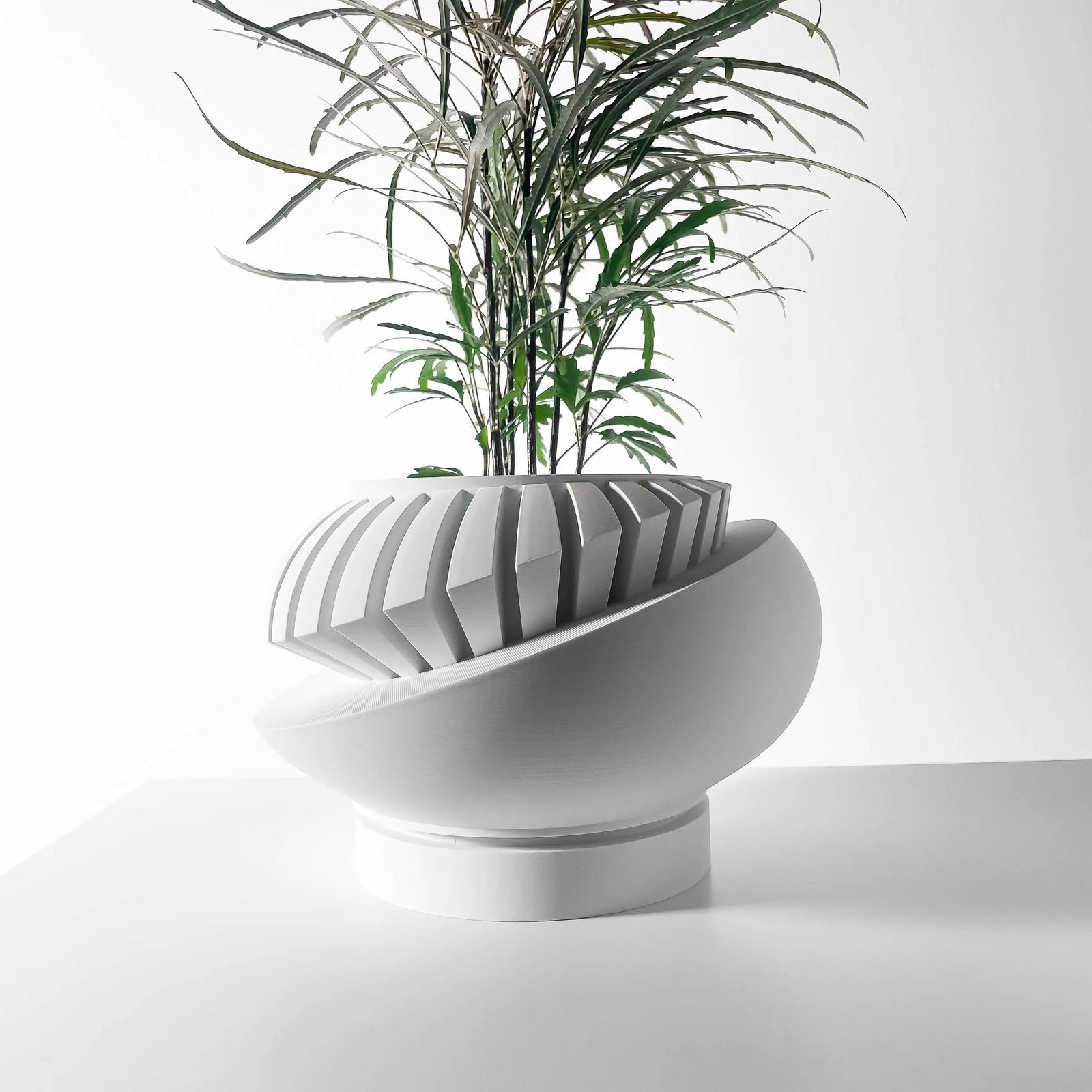 Luxar Planter Pot: Sleek 3D Printed Modern Design for Stylish Indoor Gardening
