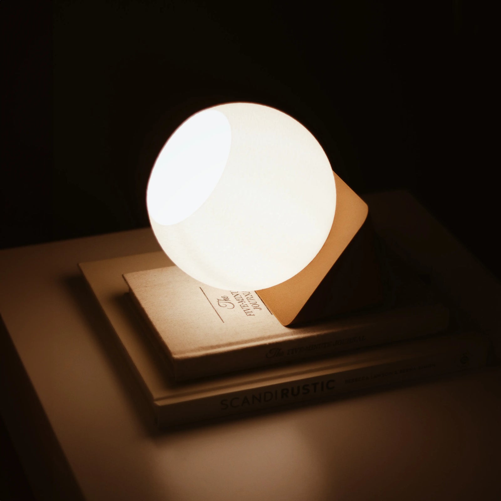 Minimalist Scandic Table Lamp - Unique Modern Design