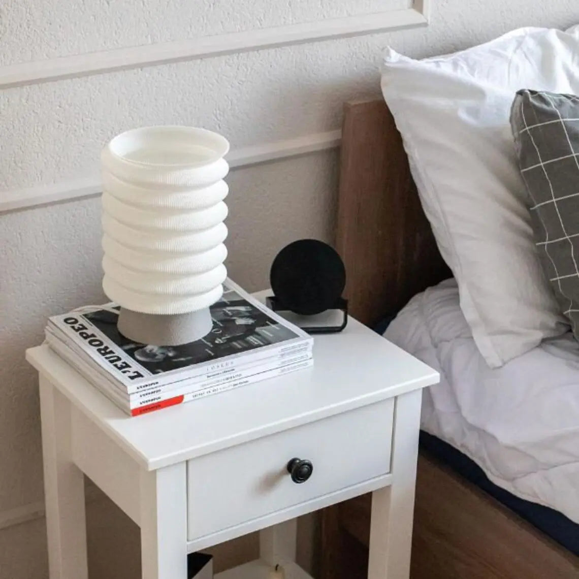 Spiral Minimalist Table Lamp - Desk/Bedside Modern Lamp