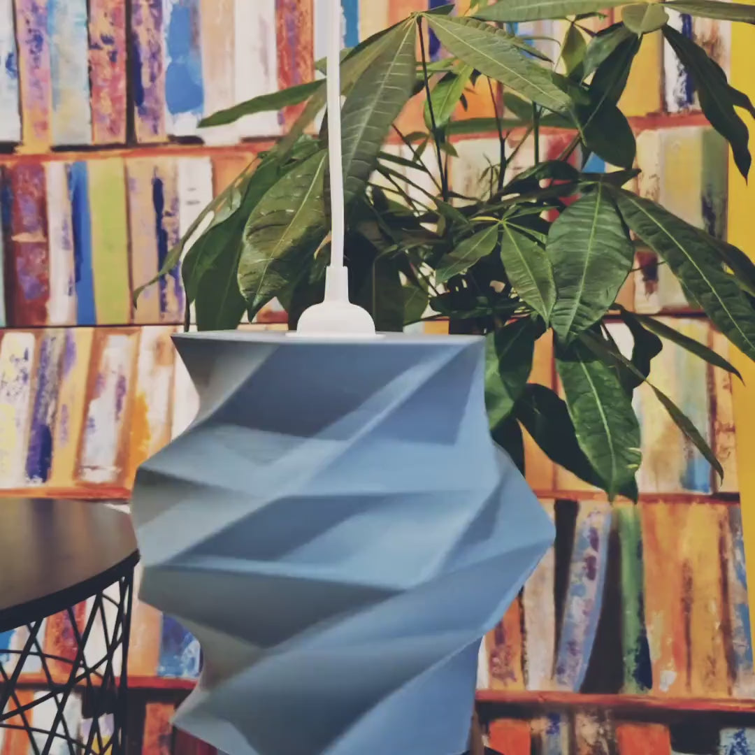 The Flowing Lampshade